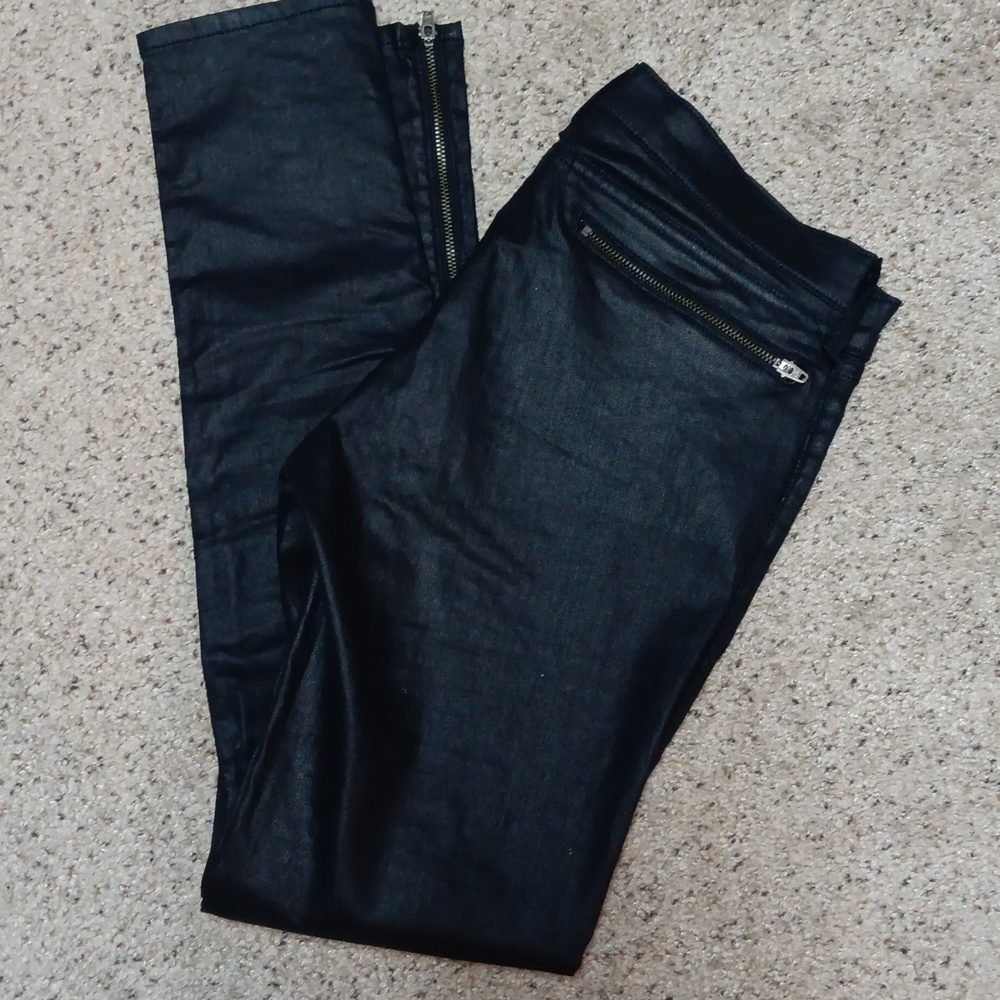 EUC rag & bone Black coated jeans, size 28